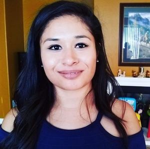 Meet your Posher, Mayela